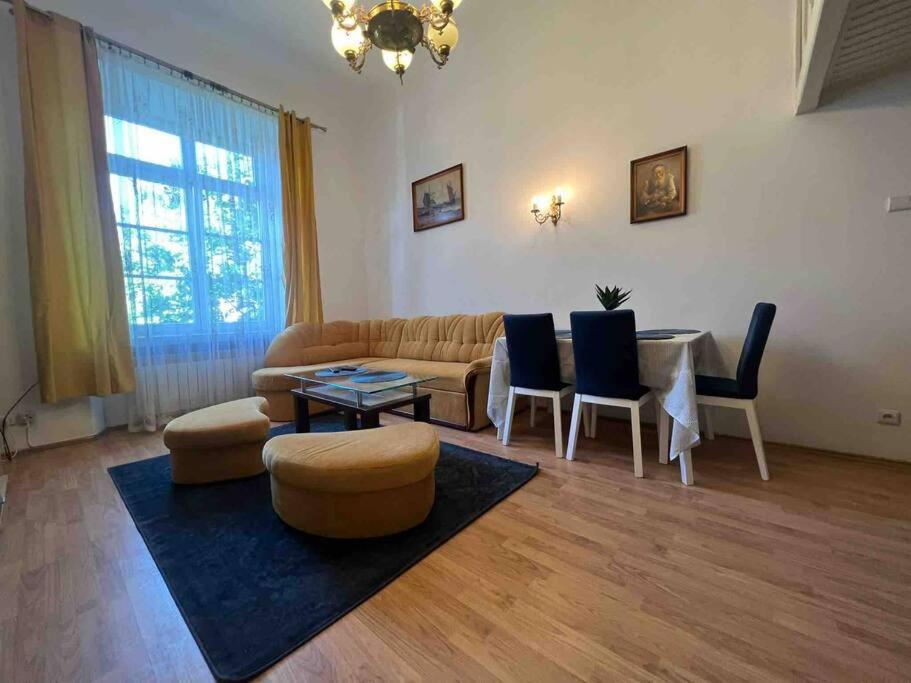 Grodzka / Apartment With Balcony Krakow Bagian luar foto